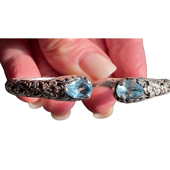 Annika Witt Vintage ATI ID Sterling Silver Blue Topaz Hinged Cuff Bracel… - Picture 8 of 13